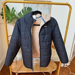 Patagonia Kids Dark Blue Puffer Jacket with Cream Lining / Reversible